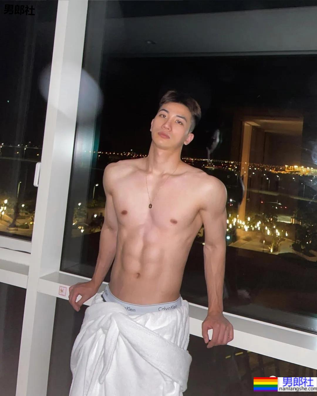 网红肌肉小红爆红推特，真相原来是这样子…… - 51虹马