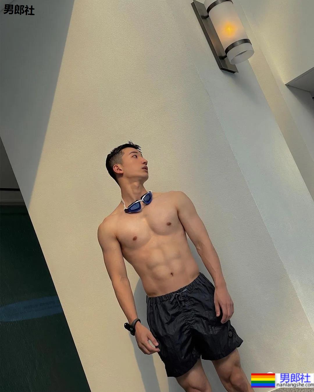 网红肌肉小红爆红推特，真相原来是这样子…… - 51虹马