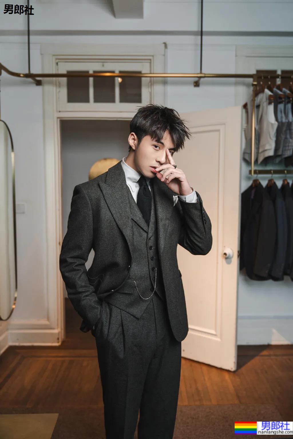 清爽干净小哥太讨人喜欢了 - 51虹马