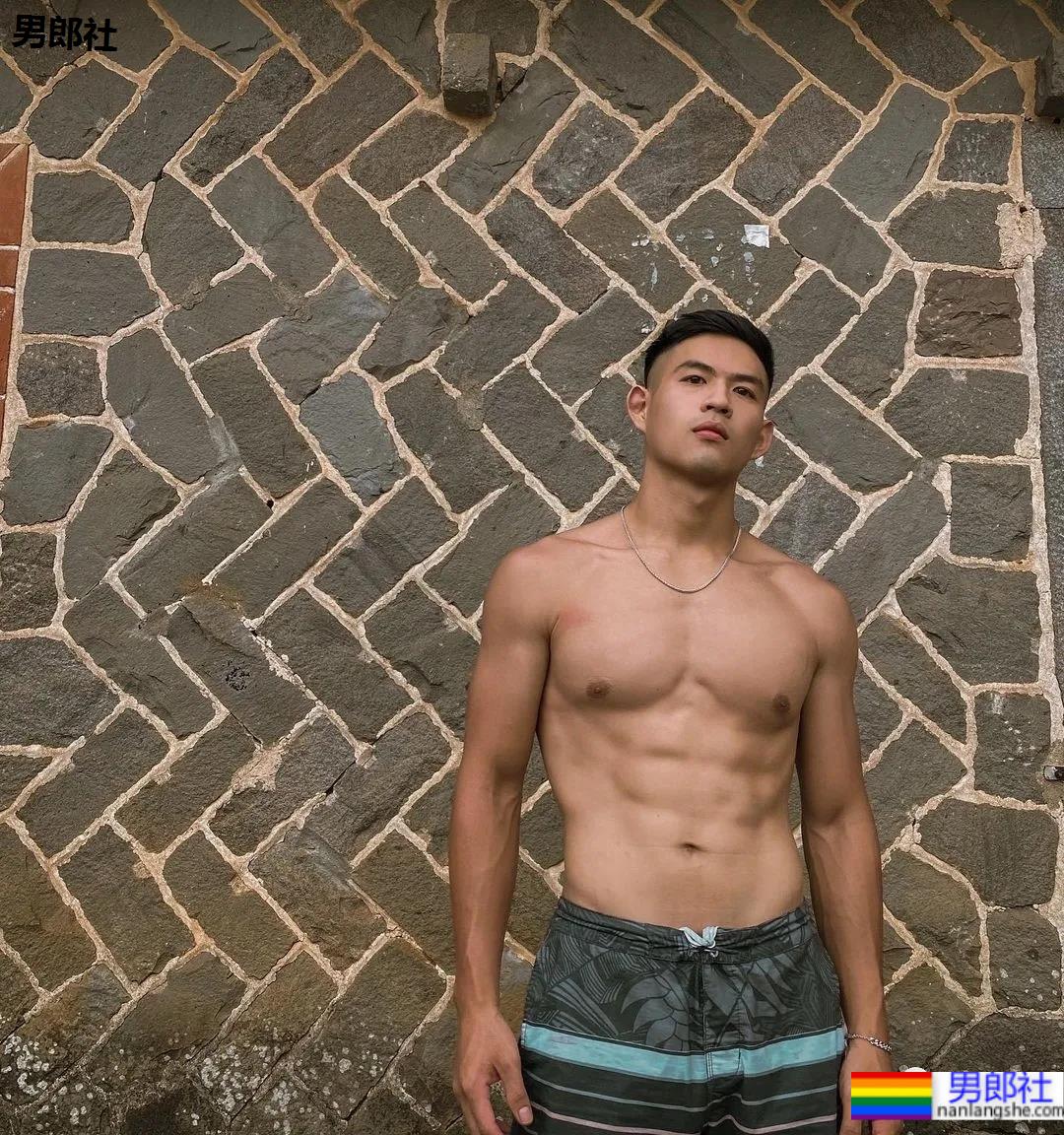 忠犬系排球运动员转行后被指抄袭,这身材网友直呼老公! - 51虹马 忠犬系排球运动员转行后被指抄袭,这身材网友直呼老公! - 51虹马