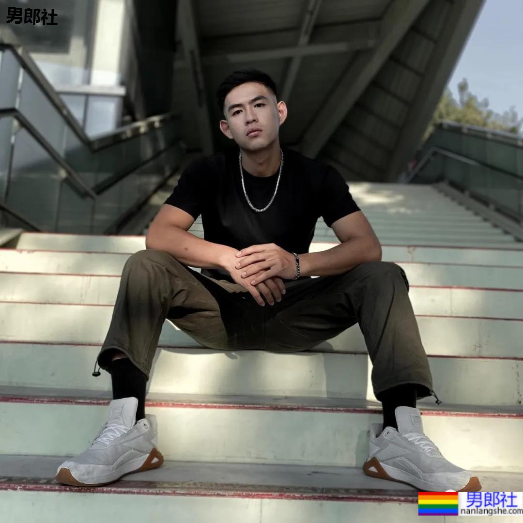 忠犬系排球运动员转行后被指抄袭,这身材网友直呼老公! - 51虹马 忠犬系排球运动员转行后被指抄袭,这身材网友直呼老公! - 51虹马