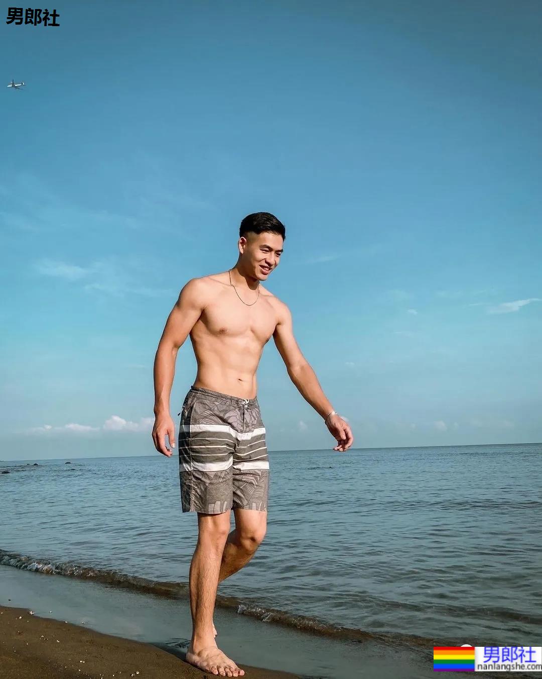 忠犬系排球运动员转行后被指抄袭,这身材网友直呼老公! - 51虹马 忠犬系排球运动员转行后被指抄袭,这身材网友直呼老公! - 51虹马