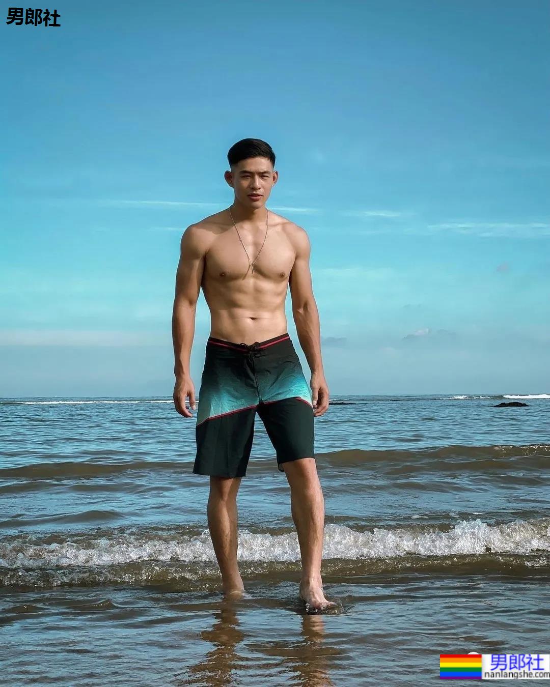 忠犬系排球运动员转行后被指抄袭,这身材网友直呼老公! - 51虹马 忠犬系排球运动员转行后被指抄袭,这身材网友直呼老公! - 51虹马