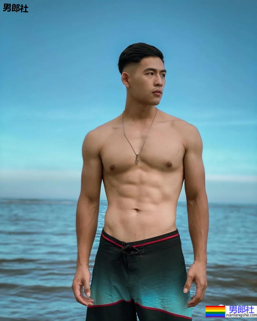 忠犬系排球运动员转行后被指抄袭,这身材网友直呼老公! - 51虹马 忠犬系排球运动员转行后被指抄袭,这身材网友直呼老公! - 51虹马