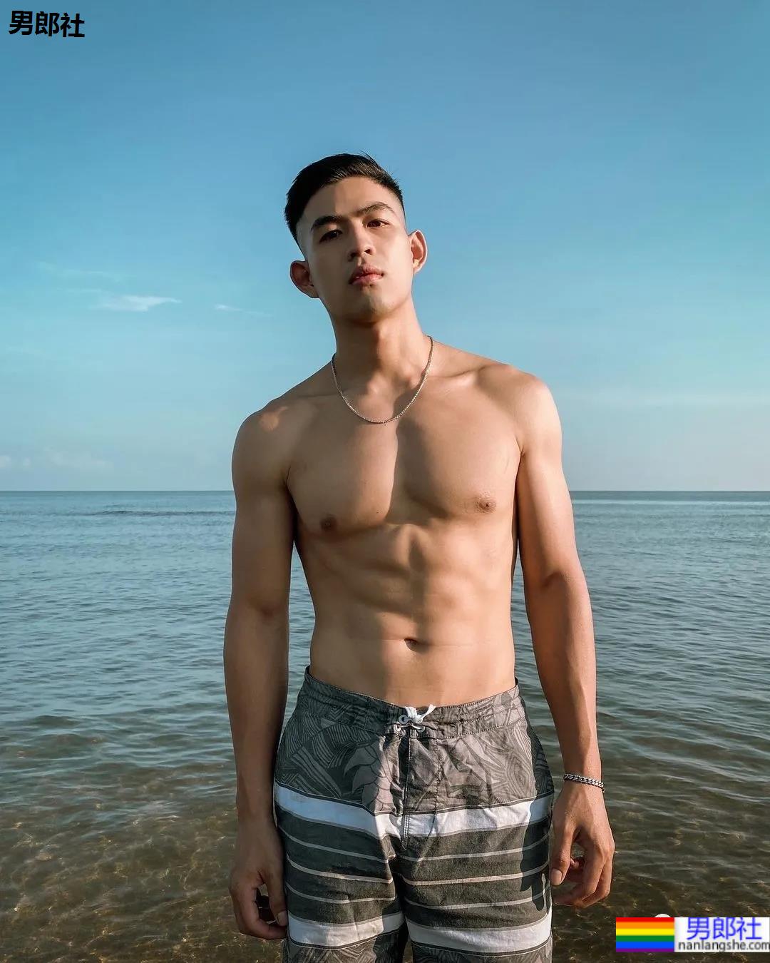 忠犬系排球运动员转行后被指抄袭,这身材网友直呼老公! - 51虹马 忠犬系排球运动员转行后被指抄袭,这身材网友直呼老公! - 51虹马