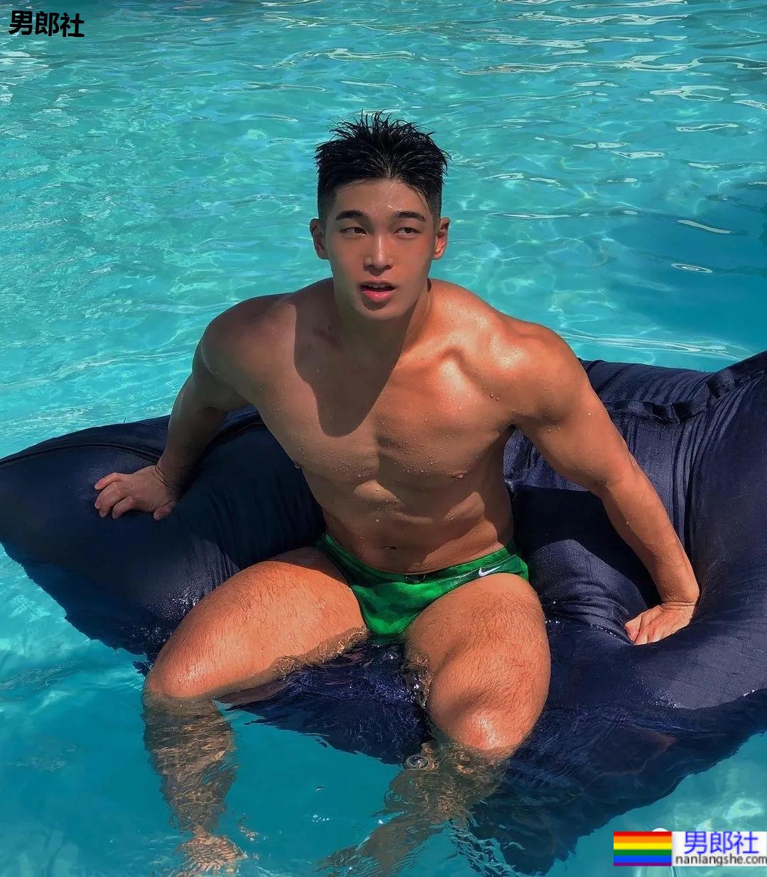 不爱白斩鸡专爱黑肌男?这摄影师也太懂男人了~ - 51虹马 不爱白斩鸡专爱黑肌男?这摄影师也太懂男人了~ - 51虹马