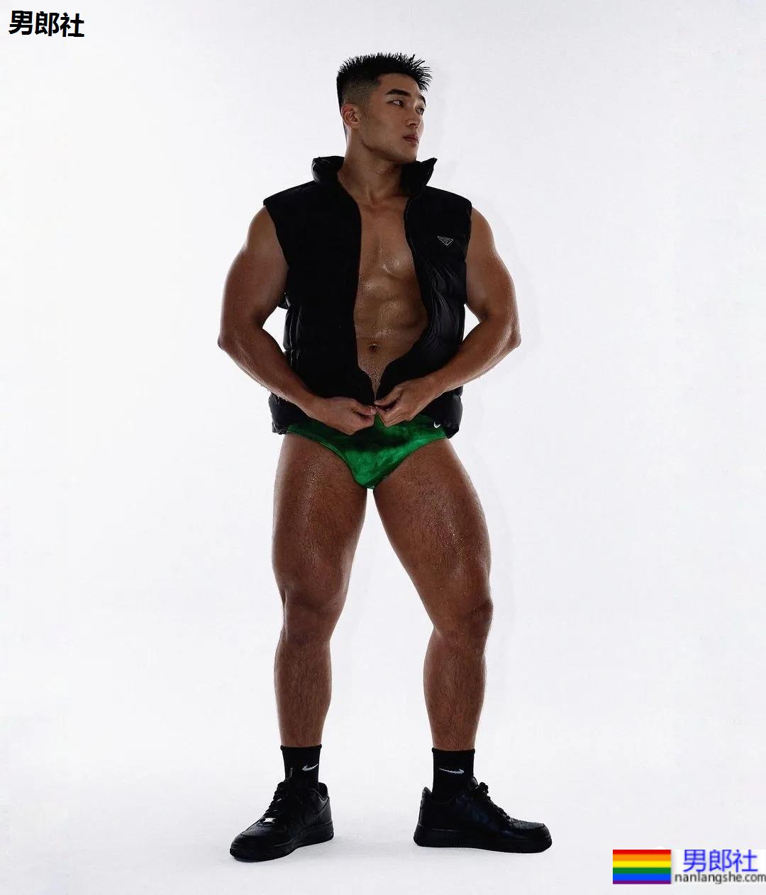 不爱白斩鸡专爱黑肌男?这摄影师也太懂男人了~ - 51虹马 不爱白斩鸡专爱黑肌男?这摄影师也太懂男人了~ - 51虹马