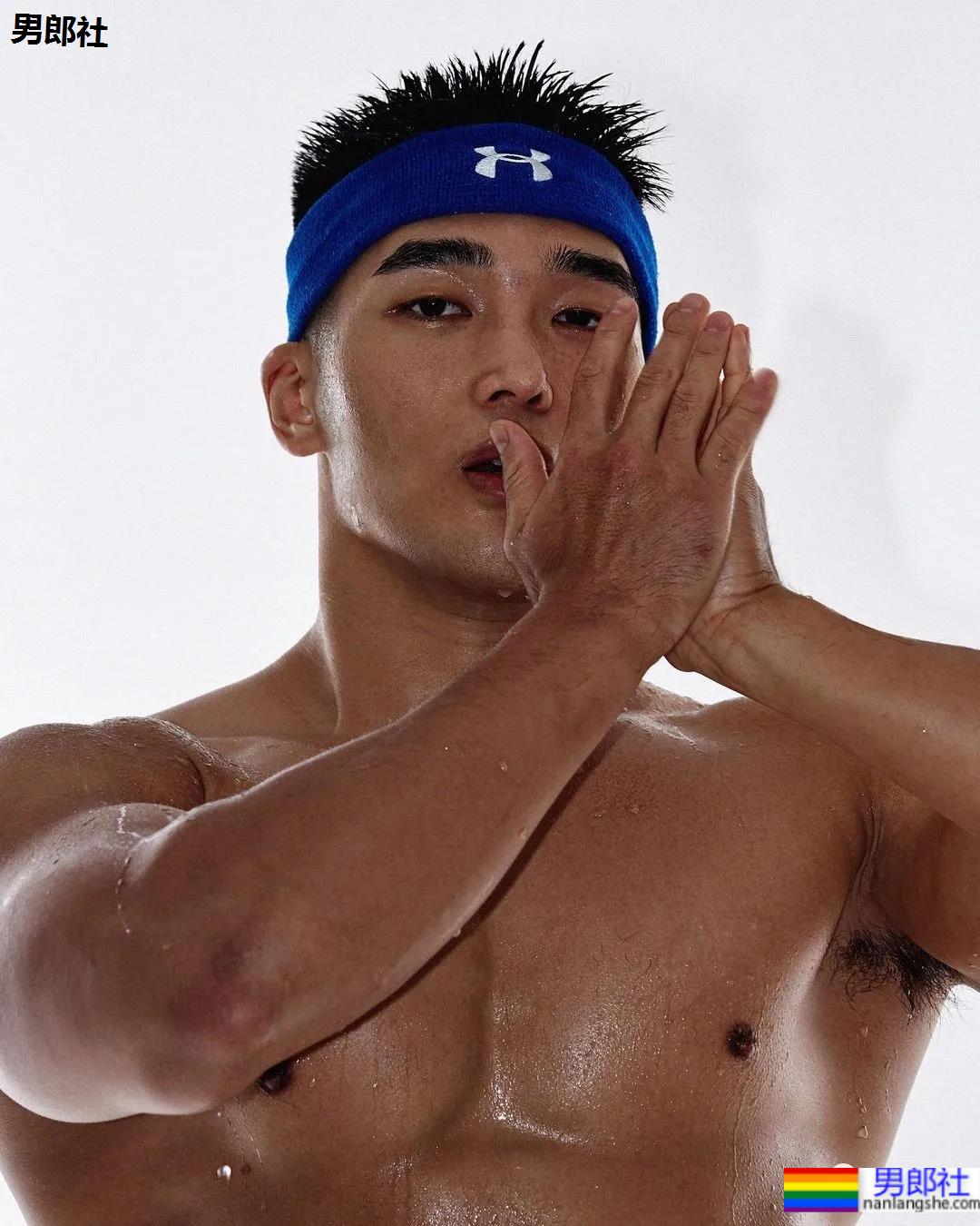 不爱白斩鸡专爱黑肌男?这摄影师也太懂男人了~ - 51虹马 不爱白斩鸡专爱黑肌男?这摄影师也太懂男人了~ - 51虹马