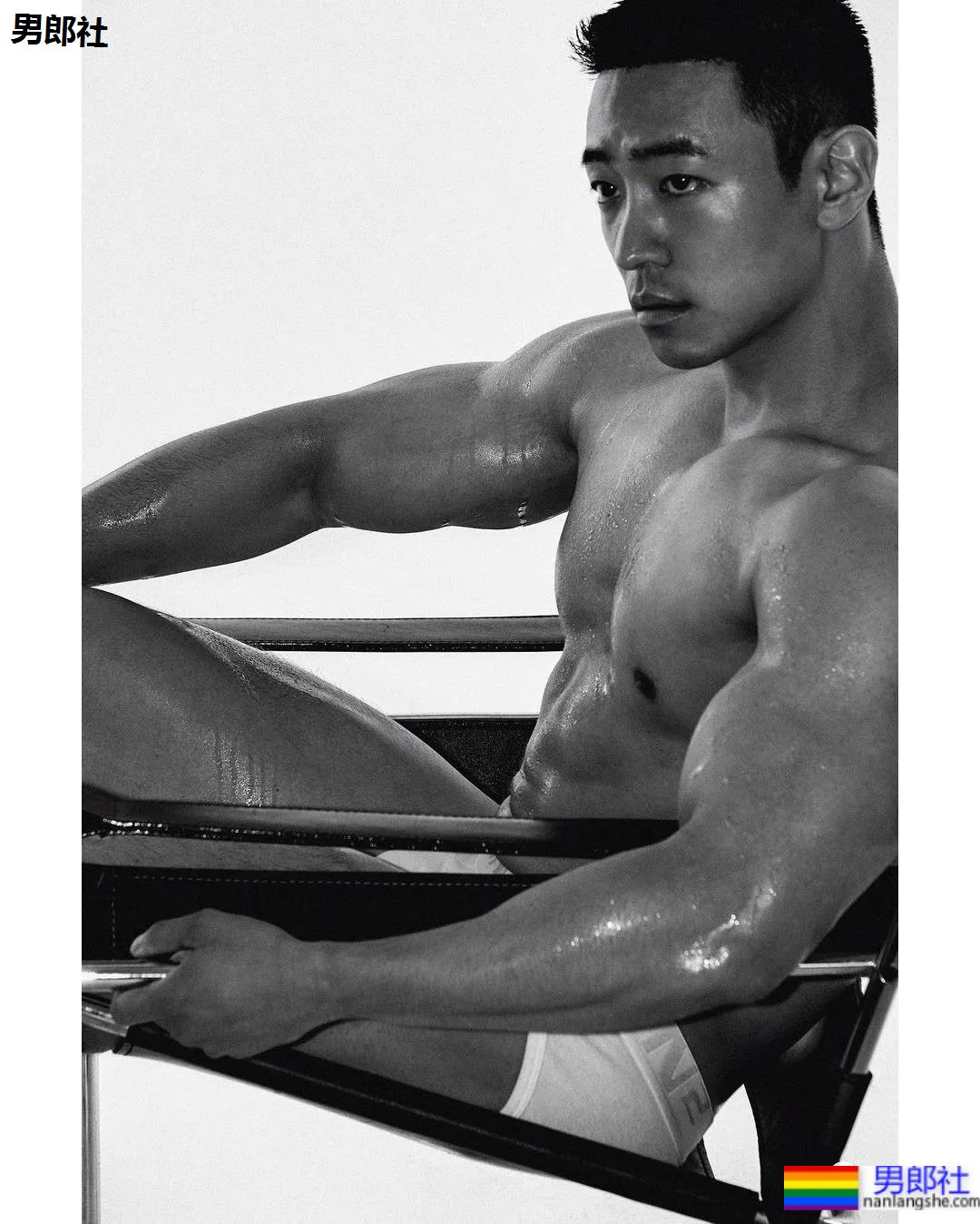 不爱白斩鸡专爱黑肌男?这摄影师也太懂男人了~ - 51虹马 不爱白斩鸡专爱黑肌男?这摄影师也太懂男人了~ - 51虹马