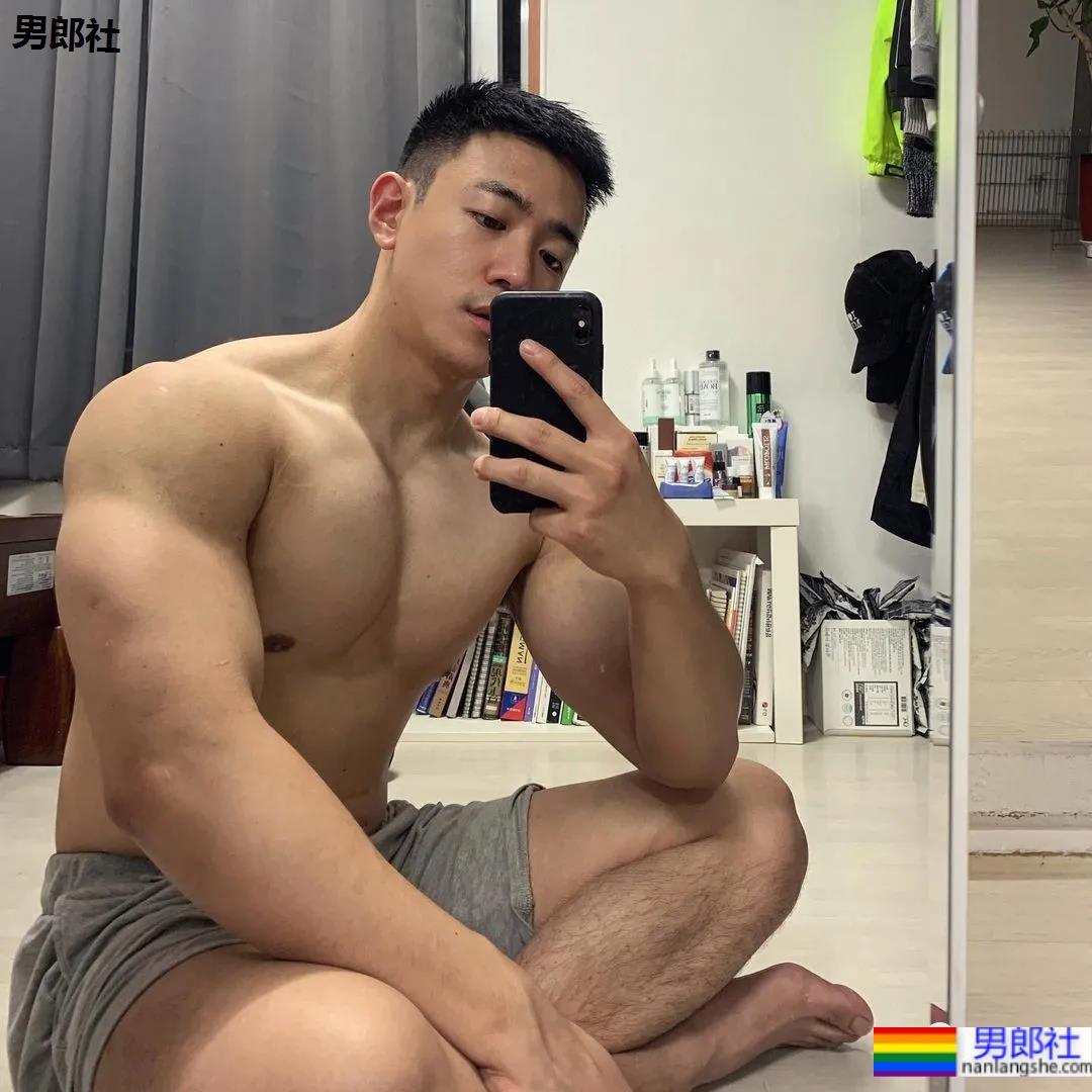 不爱白斩鸡专爱黑肌男?这摄影师也太懂男人了~ - 51虹马 不爱白斩鸡专爱黑肌男?这摄影师也太懂男人了~ - 51虹马