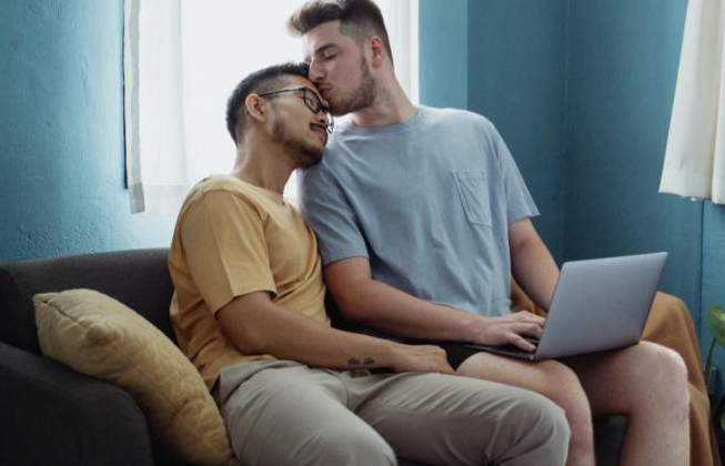 欧洲泌尿科学期刊：男子射精一个月超过 21 次 会降低摄护腺癌风险-51虹马