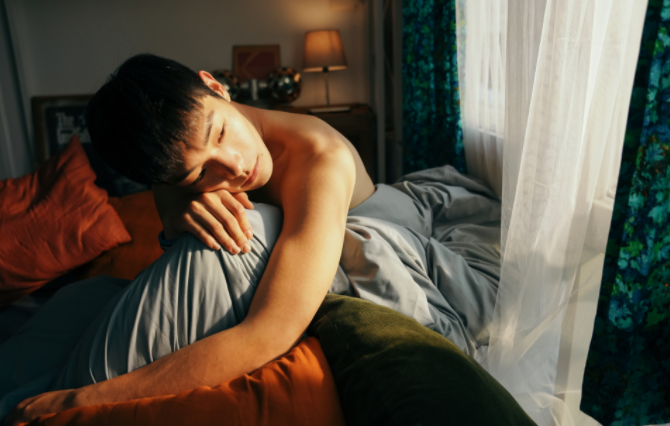 号称「最省服装BL」林依晨师弟耽美处女作《听不见的距离》牧森、龙语申激情床戏超诱人 - 51虹马 号称「最省服装BL」林依晨师弟耽美处女作《听不见的距离》牧森、龙语申激情床戏超诱人 - 51虹马