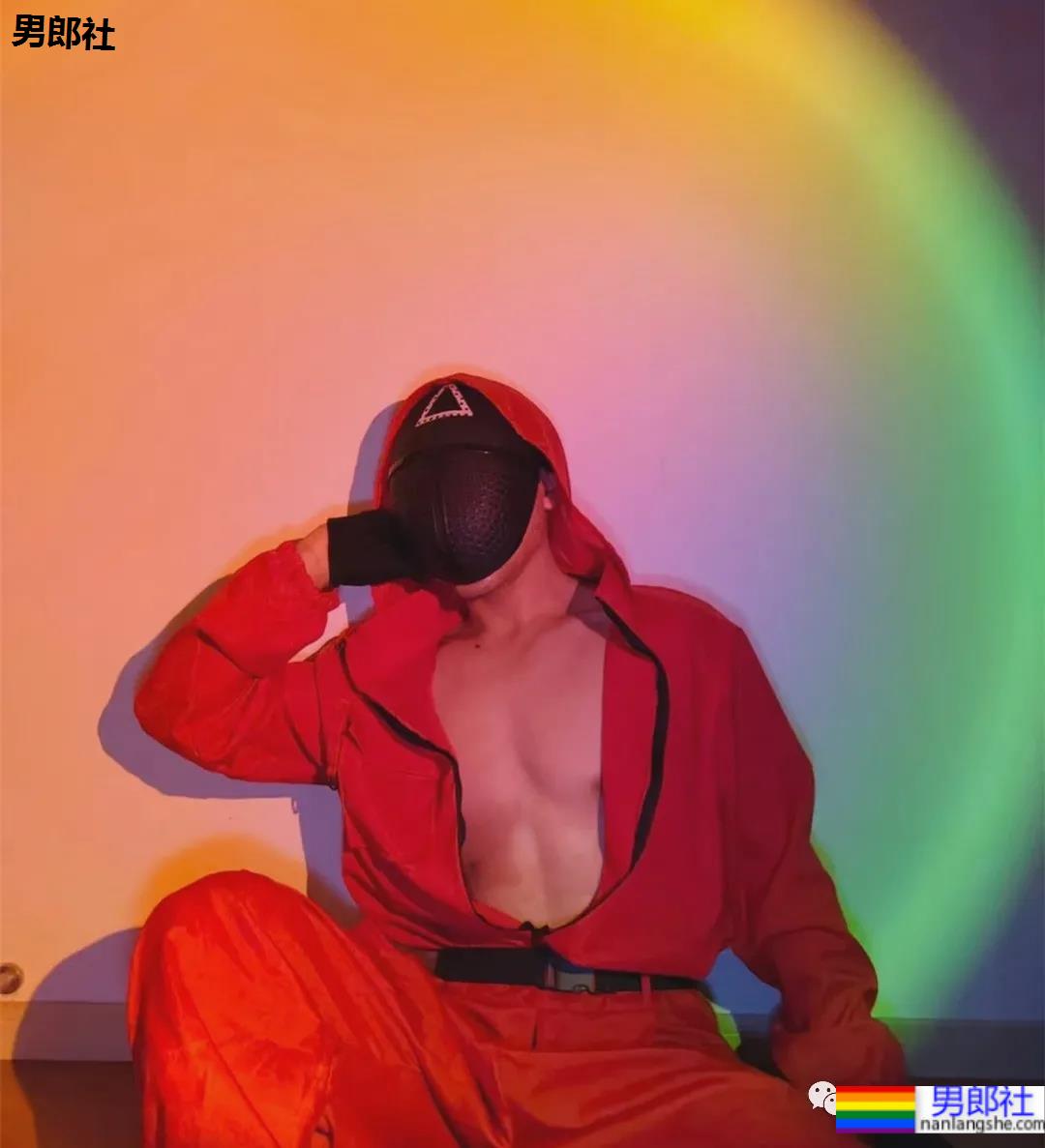 万圣节肌肉男们cos鱿鱼游戏太性感了！ - 51虹马