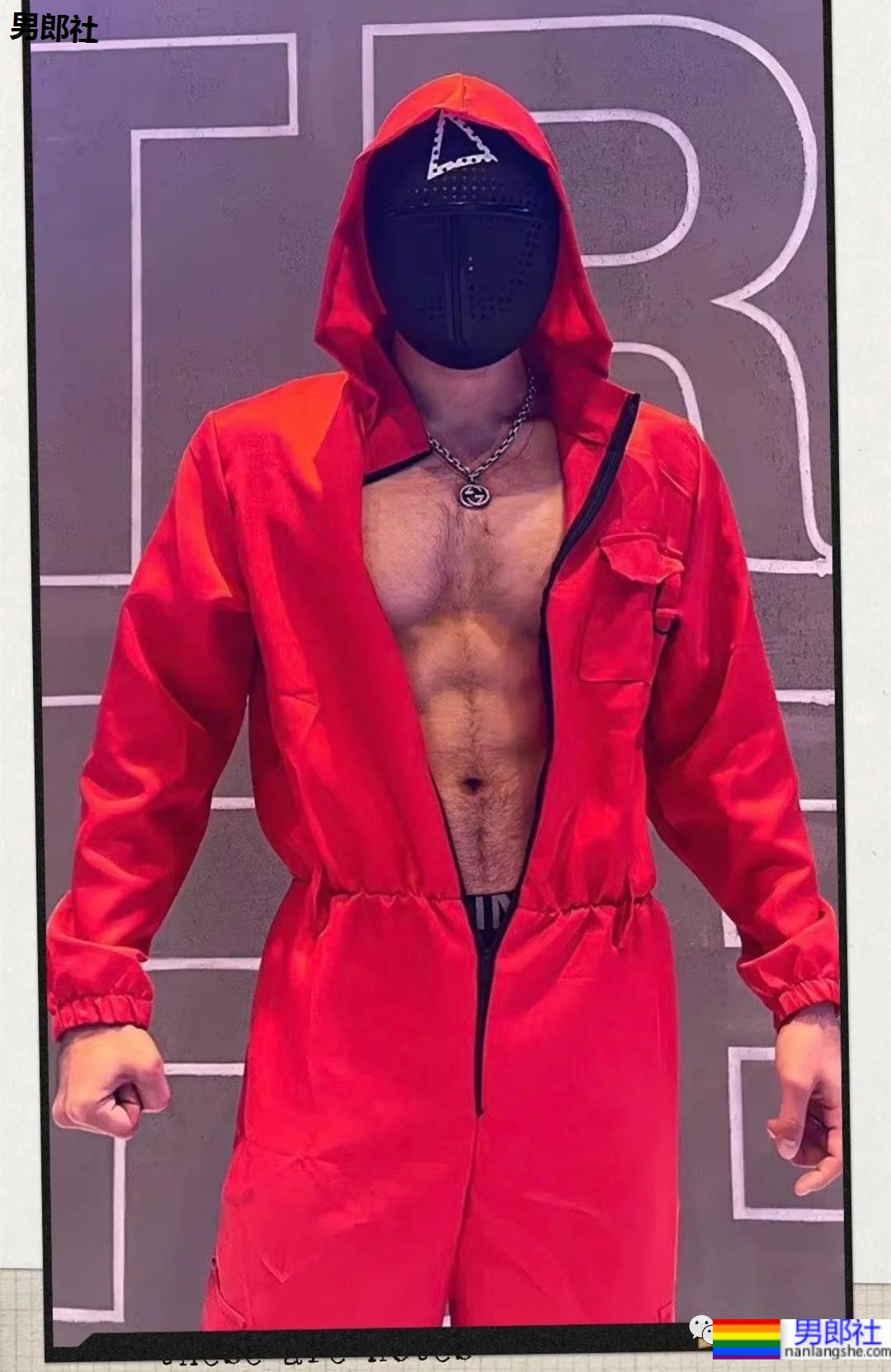 万圣节肌肉男们cos鱿鱼游戏太性感了！ - 51虹马