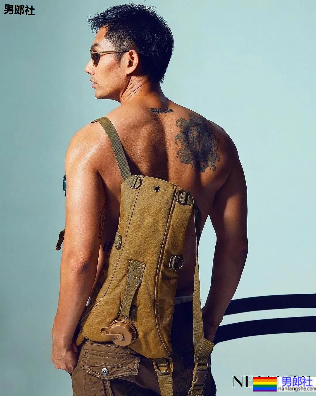 网红肌肉男拍写真大片被嘲太大了，网友：真不大！ - 51虹马