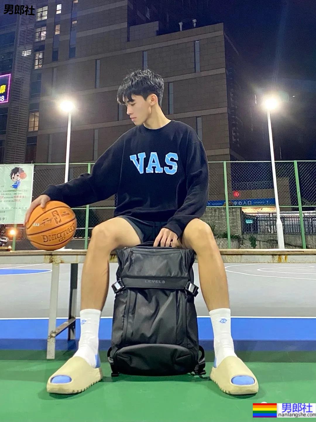 有人喜欢186CM的篮球男孩吗？ - 51虹马