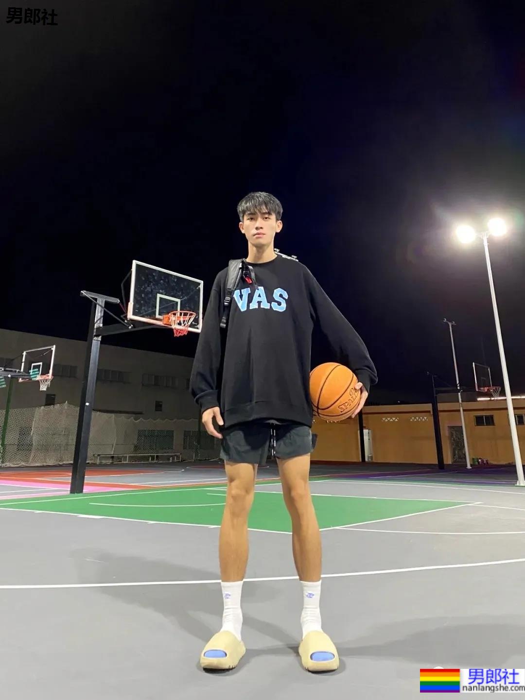 有人喜欢186CM的篮球男孩吗？ - 51虹马