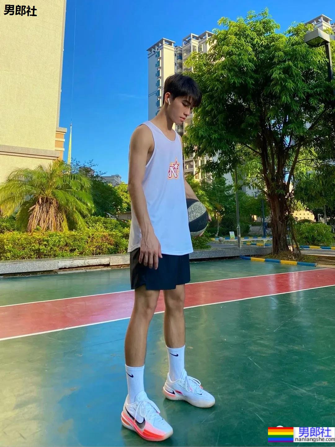 有人喜欢186CM的篮球男孩吗？ - 51虹马