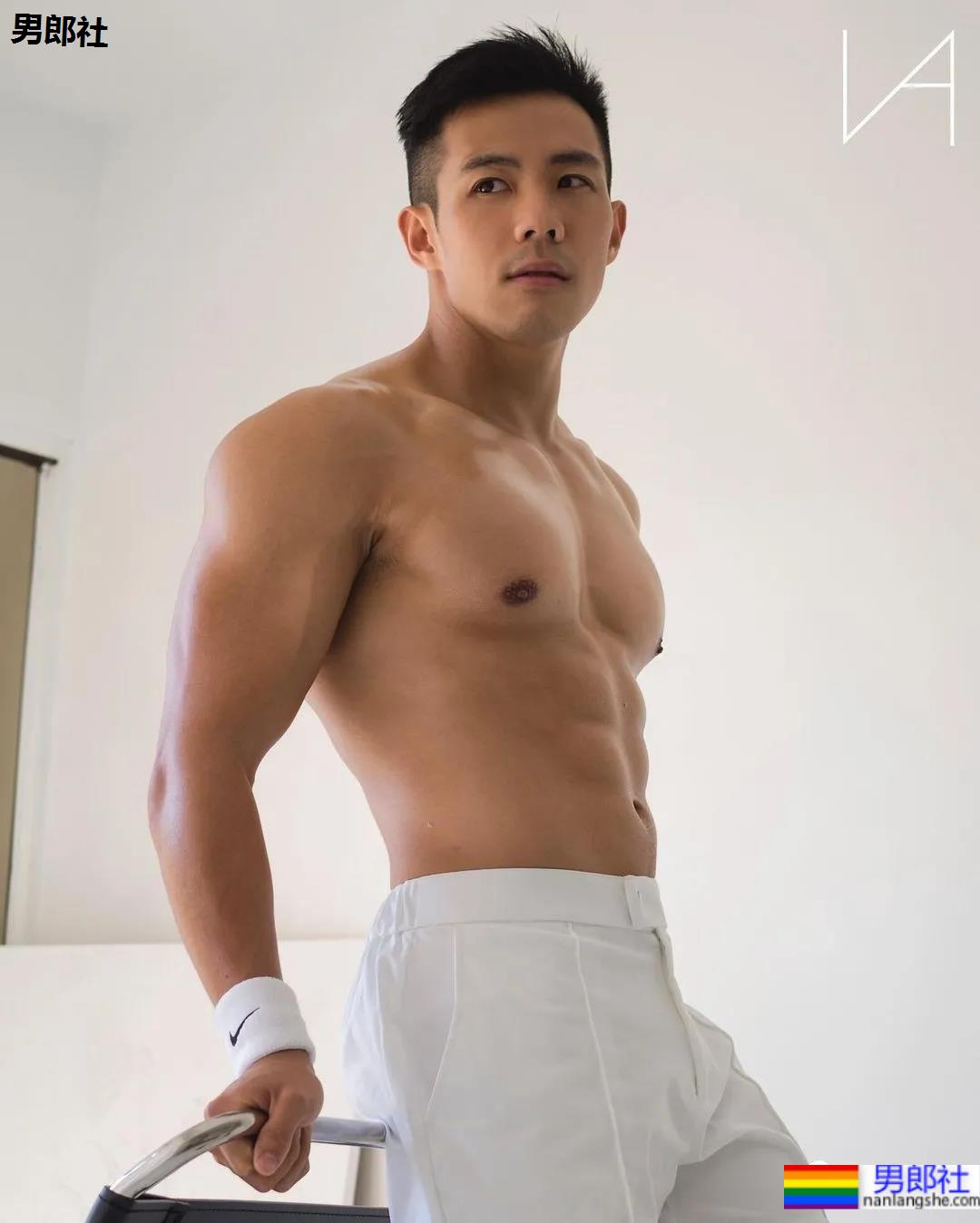 抢模特饭碗的肌肉医生最新大片一览，有1说1这身材未免也太犯规了!-51虹马