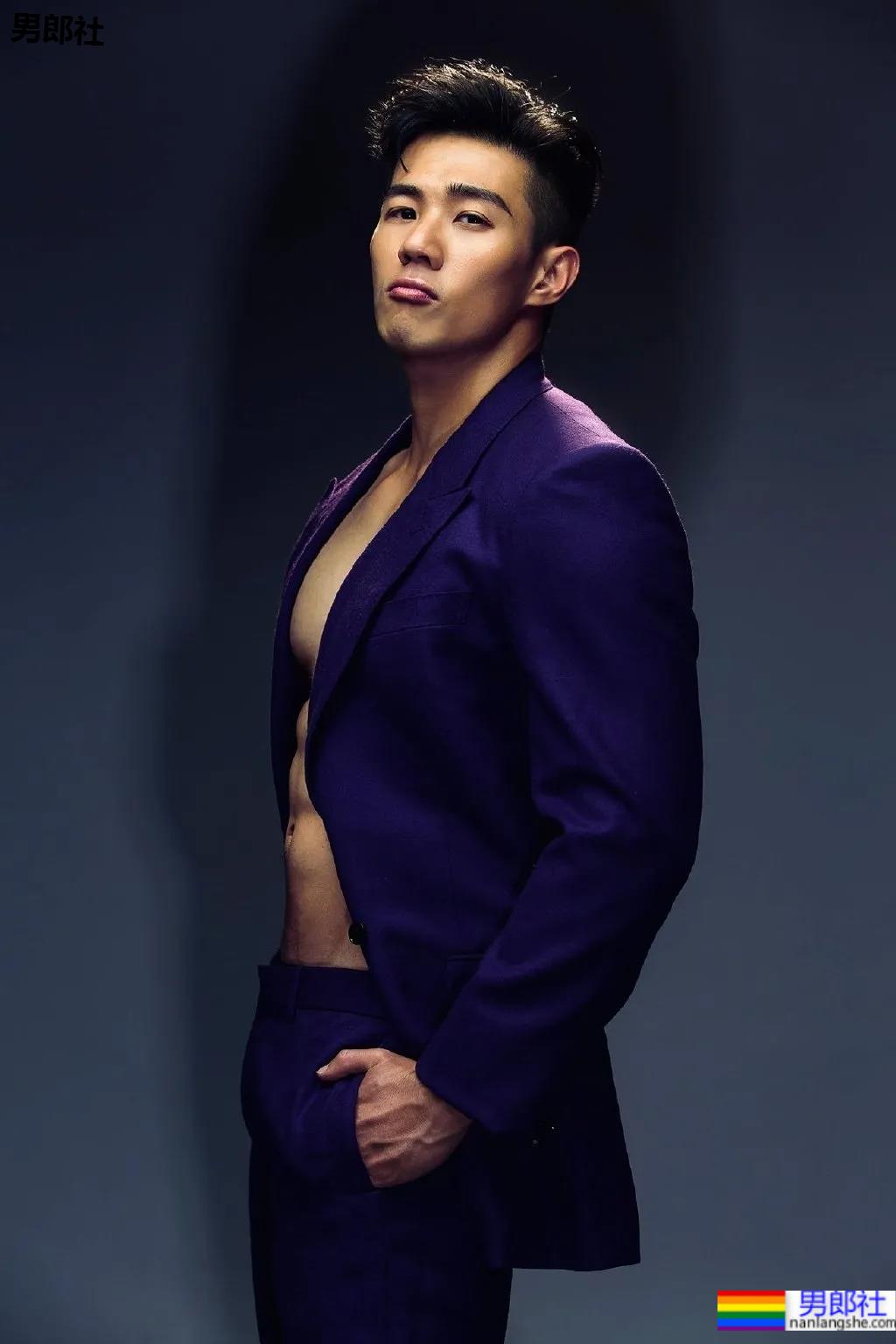 抢模特饭碗的肌肉医生最新大片一览，有1说1这身材未免也太犯规了! - 51虹马