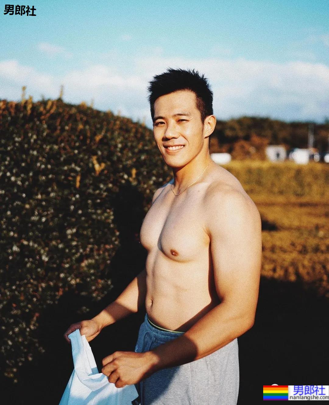 抢模特饭碗的肌肉医生最新大片一览，有1说1这身材未免也太犯规了! - 51虹马