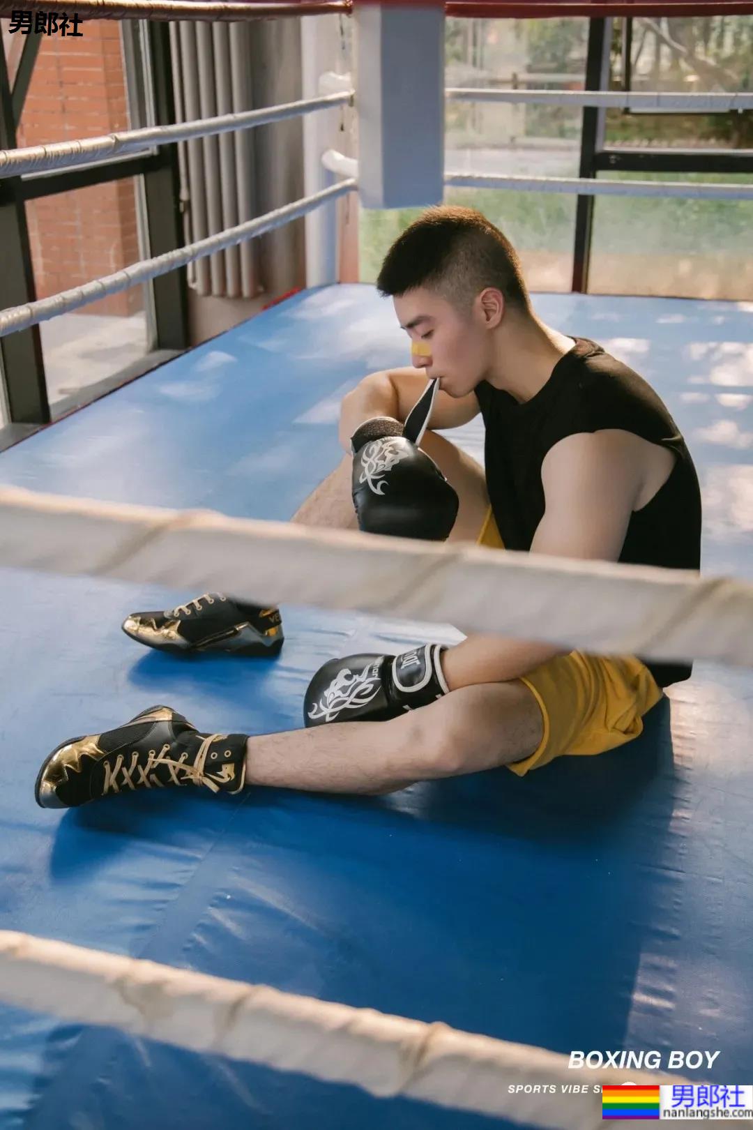 收获97%男粉的清华拳击小哥又被拍了，寸头奶肌腱子肉，我又馋了！ - 51虹马