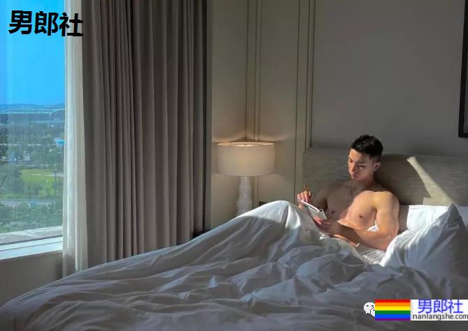 超爱露内裤边的韩国小演员，真的太想红 - 51虹马