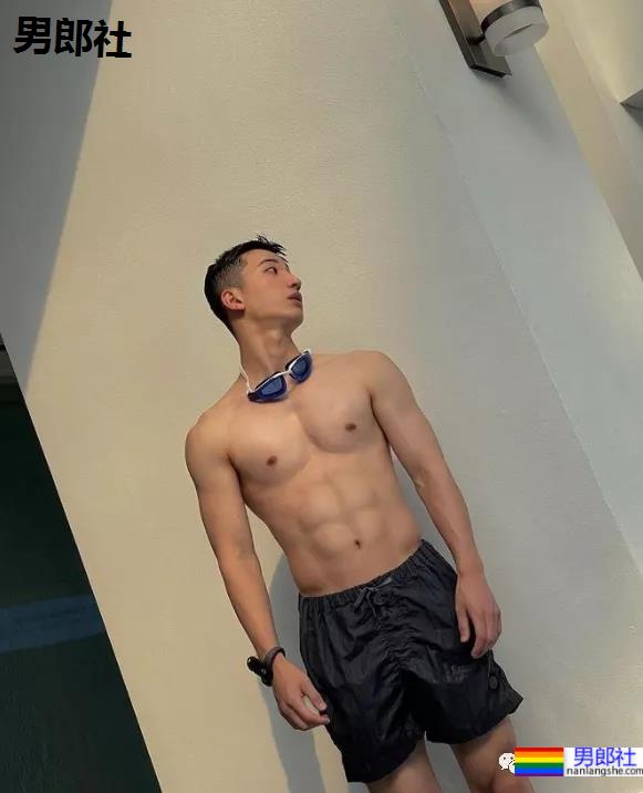 超爱露内裤边的韩国小演员，真的太想红 - 51虹马