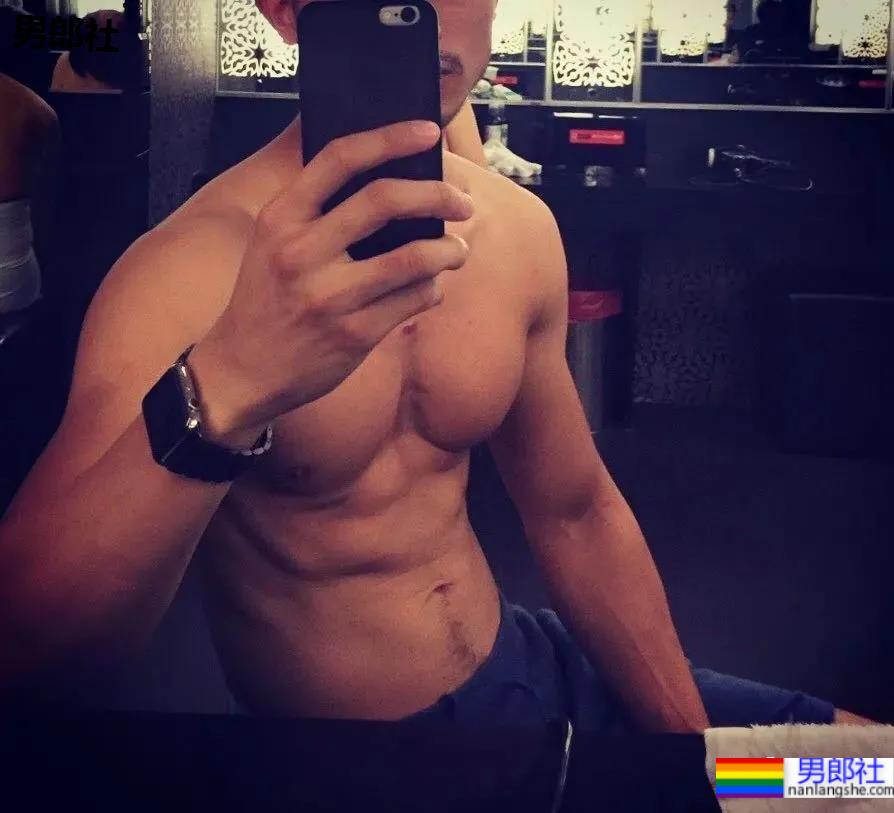 肌肉网红自曝超爱菊花,网友:这个坏习惯一定要改掉! - 51虹马 肌肉网红自曝超爱菊花,网友:这个坏习惯一定要改掉! - 51虹马