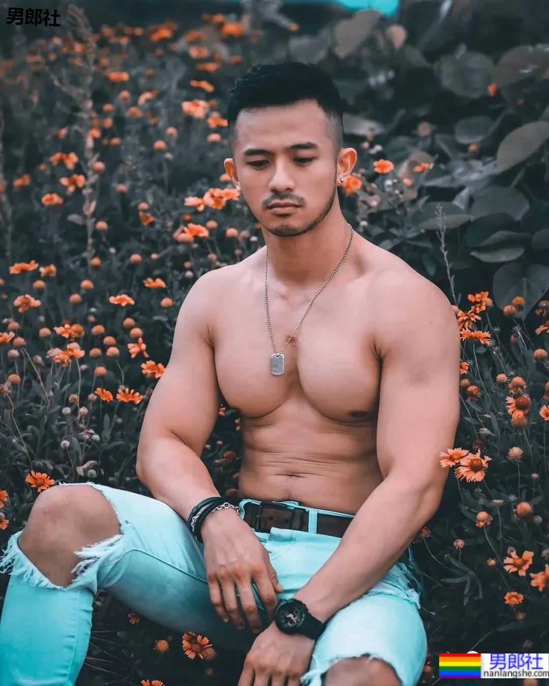 肌肉网红自曝超爱菊花,网友:这个坏习惯一定要改掉! - 51虹马 肌肉网红自曝超爱菊花,网友:这个坏习惯一定要改掉! - 51虹马