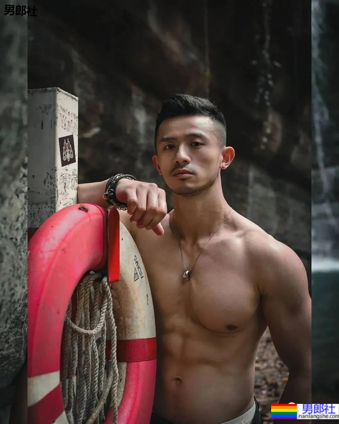 肌肉网红自曝超爱菊花,网友:这个坏习惯一定要改掉! - 51虹马 肌肉网红自曝超爱菊花,网友:这个坏习惯一定要改掉! - 51虹马