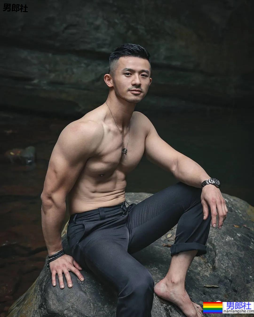 肌肉网红自曝超爱菊花,网友:这个坏习惯一定要改掉! - 51虹马 肌肉网红自曝超爱菊花,网友:这个坏习惯一定要改掉! - 51虹马