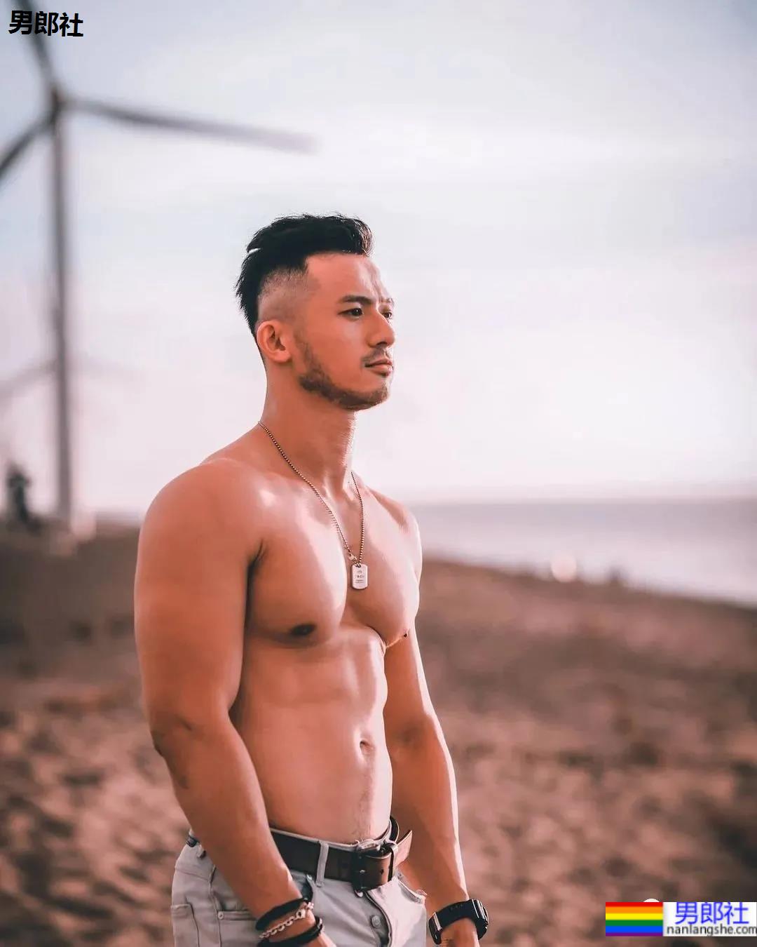 肌肉网红自曝超爱菊花,网友:这个坏习惯一定要改掉! - 51虹马 肌肉网红自曝超爱菊花,网友:这个坏习惯一定要改掉! - 51虹马