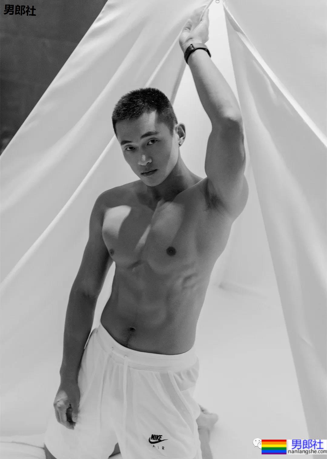 NIKE签约的瑜伽教练，会这么多高难度姿势！ - 51虹马