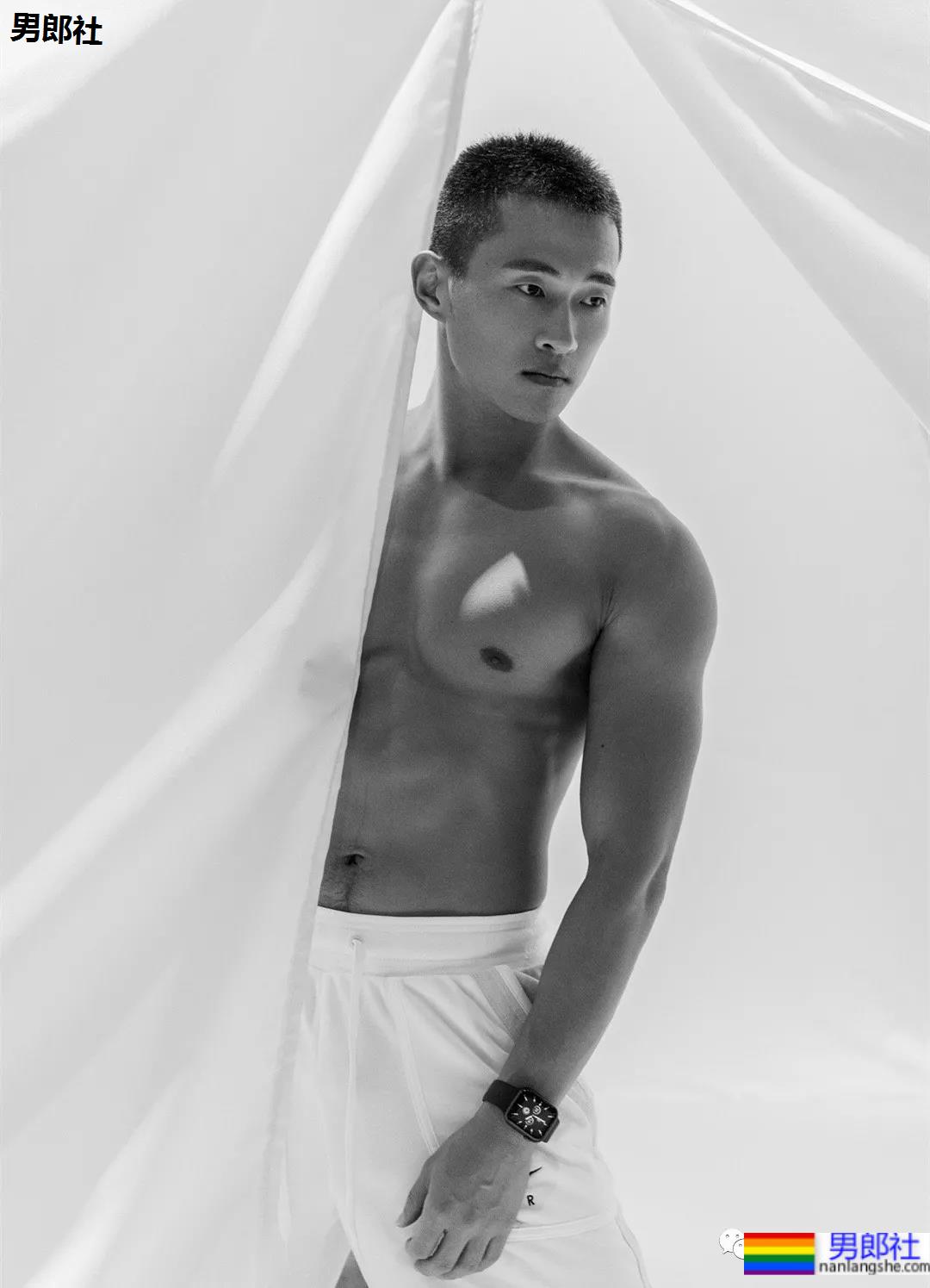 NIKE签约的瑜伽教练，会这么多高难度姿势！ - 51虹马