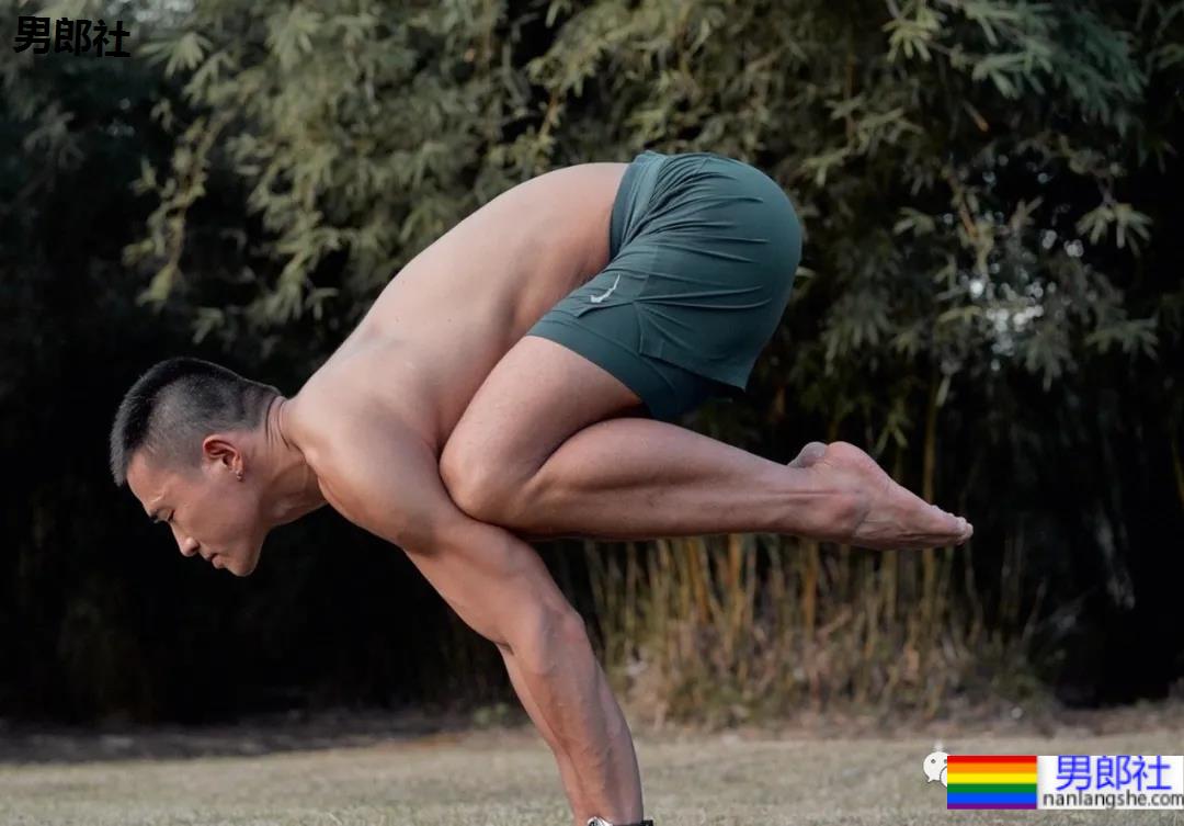 NIKE签约的瑜伽教练，会这么多高难度姿势！ - 51虹马