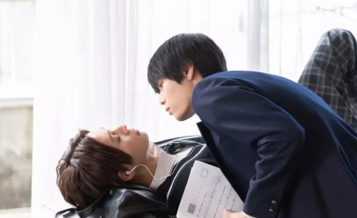 《美丽的他》校园爱情，口吃腼腆受x霸道校草攻的故事 - 51虹马