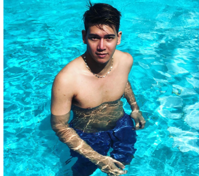 菲律宾再推耽美剧!选美先生Drei Arias全裸入镜 主演大尺度惊悚系BL《Don Filipo》 - 51虹马 菲律宾再推耽美剧!选美先生Drei Arias全裸入镜 主演大尺度惊悚系BL《Don Filipo》 - 51虹马