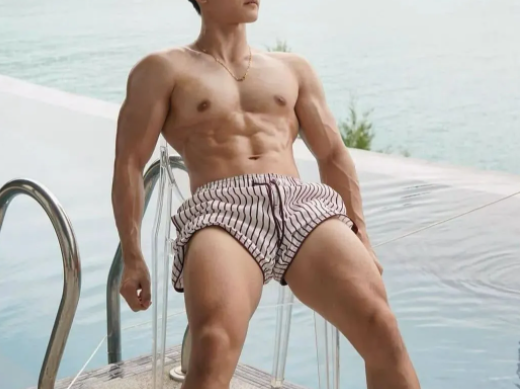 日本男演员苦不堪言：一个月70次！网友：那不是累成牛吗？ - 51虹马