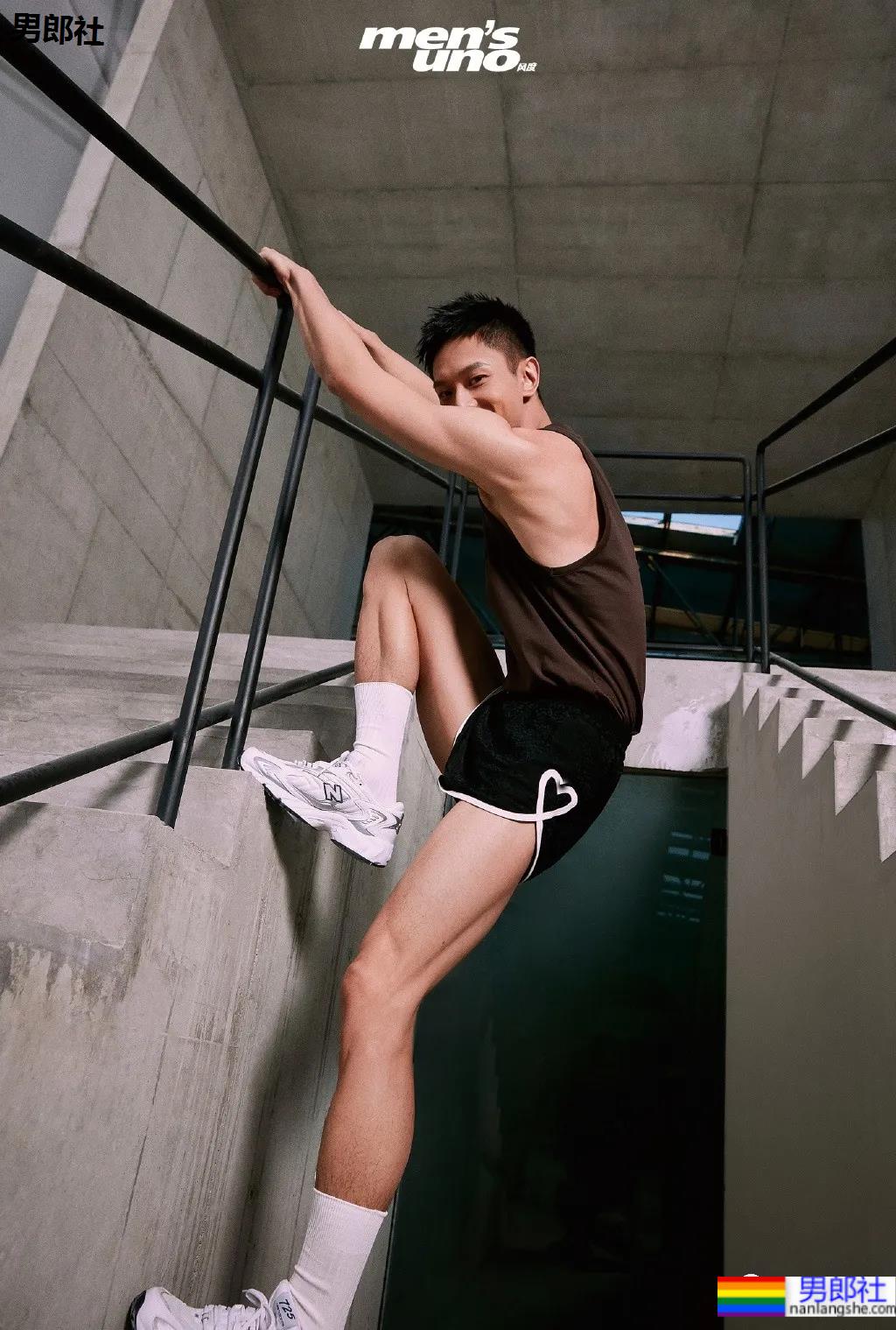 寸头腹肌小狼狗演双男cp剧走红,风度为他拍的荷尔蒙大片也A到爆! - 51虹马 寸头腹肌小狼狗演双男cp剧走红,风度为他拍的荷尔蒙大片也A到爆! - 51虹马