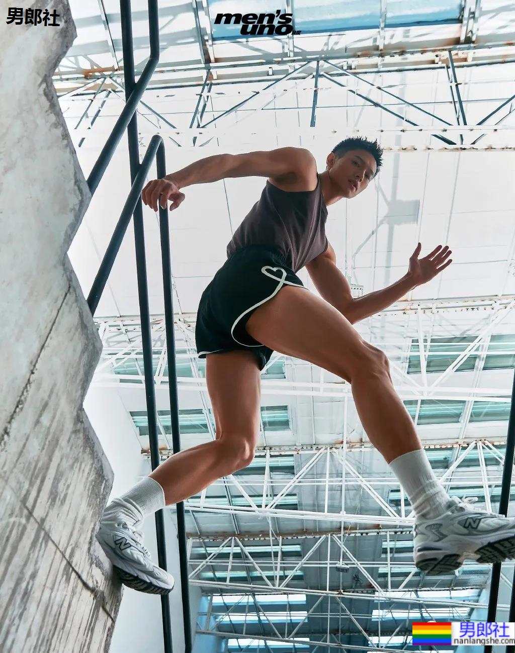 寸头腹肌小狼狗演双男cp剧走红,风度为他拍的荷尔蒙大片也A到爆! - 51虹马 寸头腹肌小狼狗演双男cp剧走红,风度为他拍的荷尔蒙大片也A到爆! - 51虹马