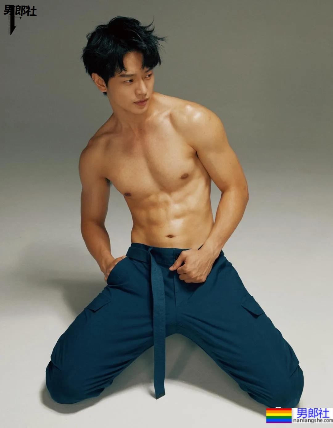 寸头腹肌小狼狗演双男cp剧走红,风度为他拍的荷尔蒙大片也A到爆! - 51虹马 寸头腹肌小狼狗演双男cp剧走红,风度为他拍的荷尔蒙大片也A到爆! - 51虹马