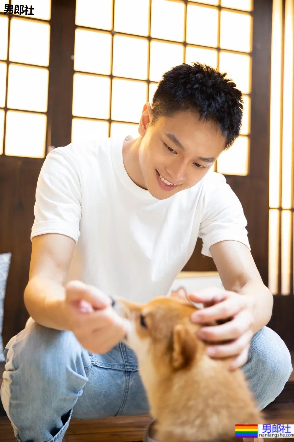 寸头腹肌小狼狗演双男cp剧走红,风度为他拍的荷尔蒙大片也A到爆! - 51虹马 寸头腹肌小狼狗演双男cp剧走红,风度为他拍的荷尔蒙大片也A到爆! - 51虹马