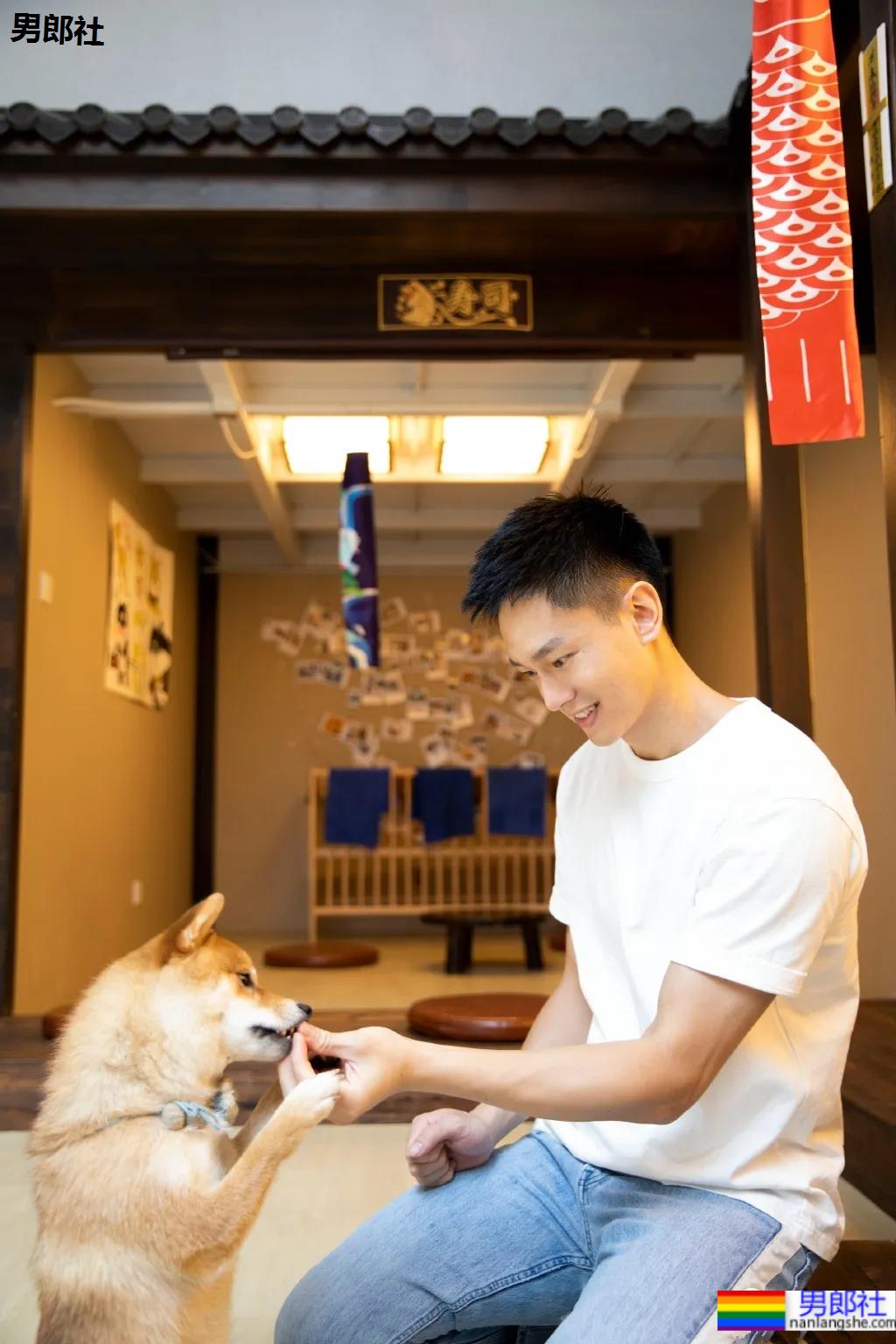 寸头腹肌小狼狗演双男cp剧走红,风度为他拍的荷尔蒙大片也A到爆! - 51虹马 寸头腹肌小狼狗演双男cp剧走红,风度为他拍的荷尔蒙大片也A到爆! - 51虹马