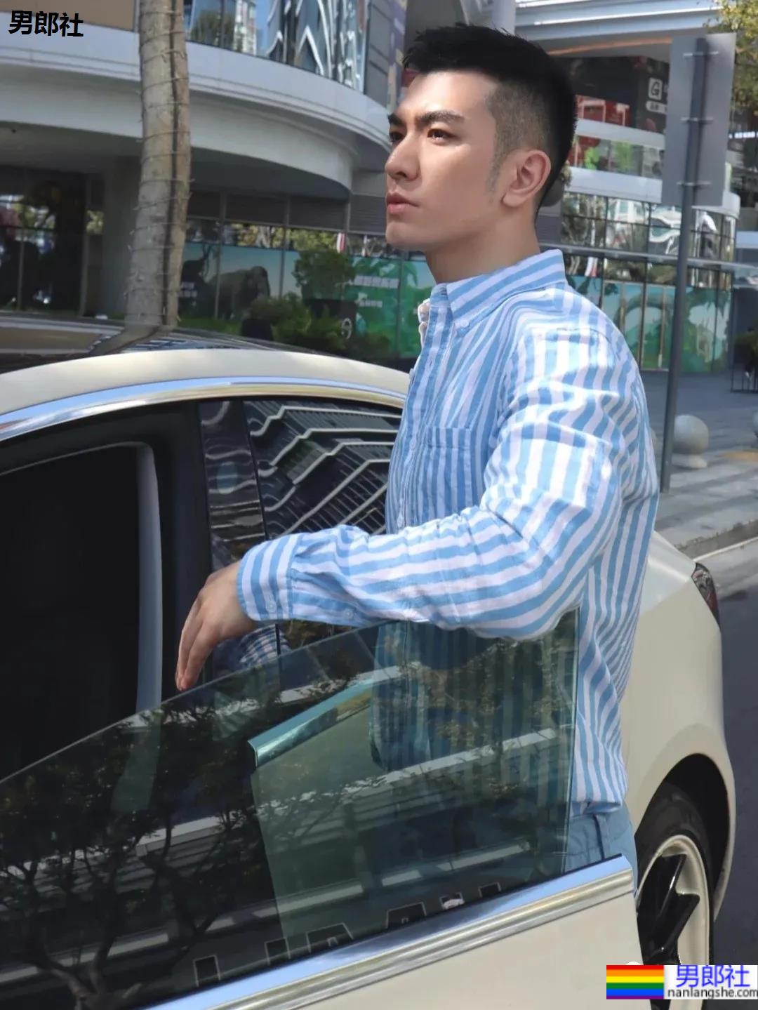 寸头高鼻梁阳光帅爷们，被他的五官帅哭了！ - 51虹马