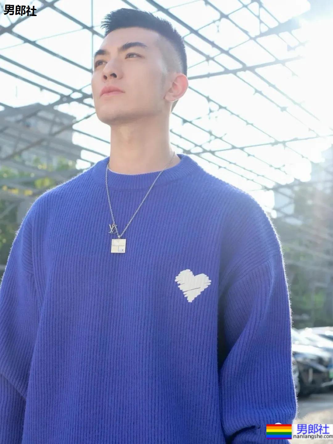 寸头高鼻梁阳光帅爷们，被他的五官帅哭了！ - 51虹马