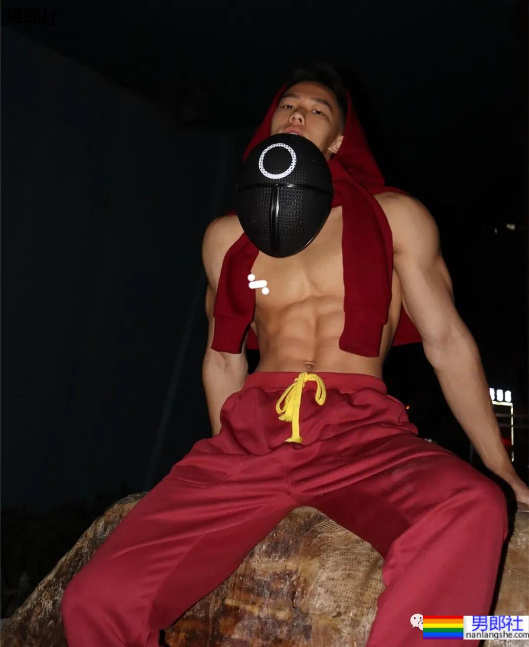 樊野19岁的迷弟,浙江的大学体育生,深受金主青睐 - 51虹马 樊野19岁的迷弟,浙江的大学体育生,深受金主青睐 - 51虹马