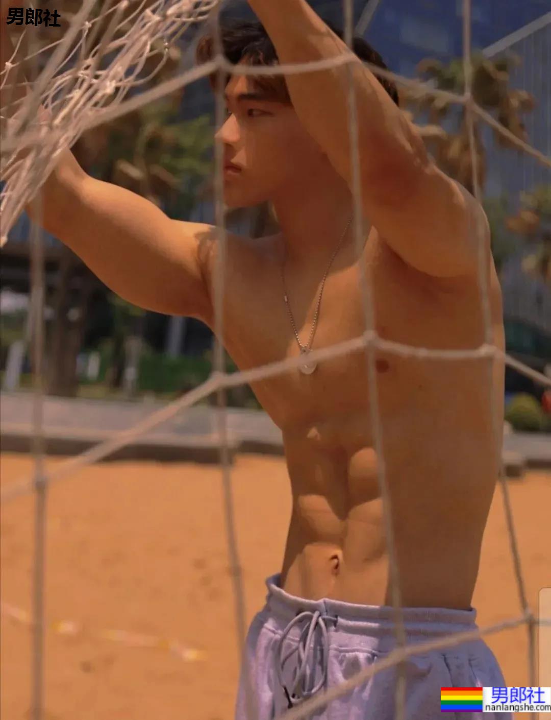 樊野19岁的迷弟,浙江的大学体育生,深受金主青睐 - 51虹马 樊野19岁的迷弟,浙江的大学体育生,深受金主青睐 - 51虹马