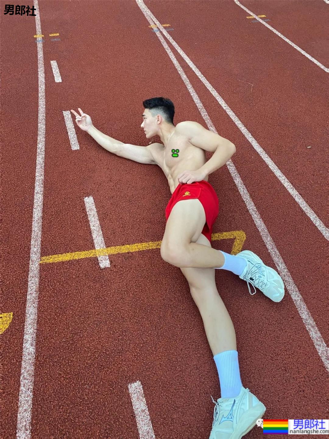 樊野19岁的迷弟,浙江的大学体育生,深受金主青睐 - 51虹马 樊野19岁的迷弟,浙江的大学体育生,深受金主青睐 - 51虹马