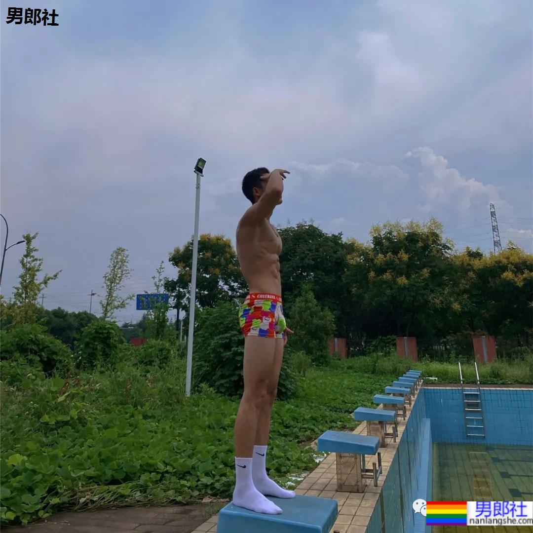 樊野19岁的迷弟,浙江的大学体育生,深受金主青睐 - 51虹马 樊野19岁的迷弟,浙江的大学体育生,深受金主青睐 - 51虹马